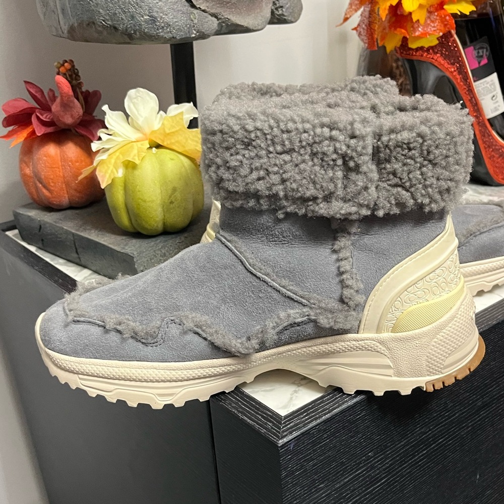 Coach Shearling Gray and Cream Winter Boots